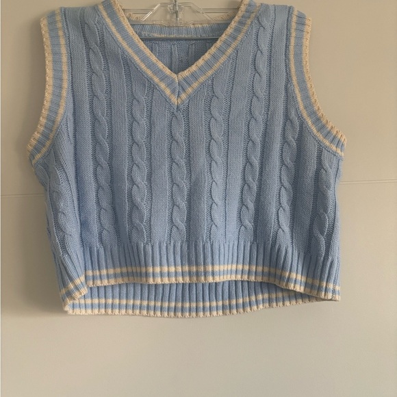 Blue Cable Knit Crop Top - Picture 1 of 2